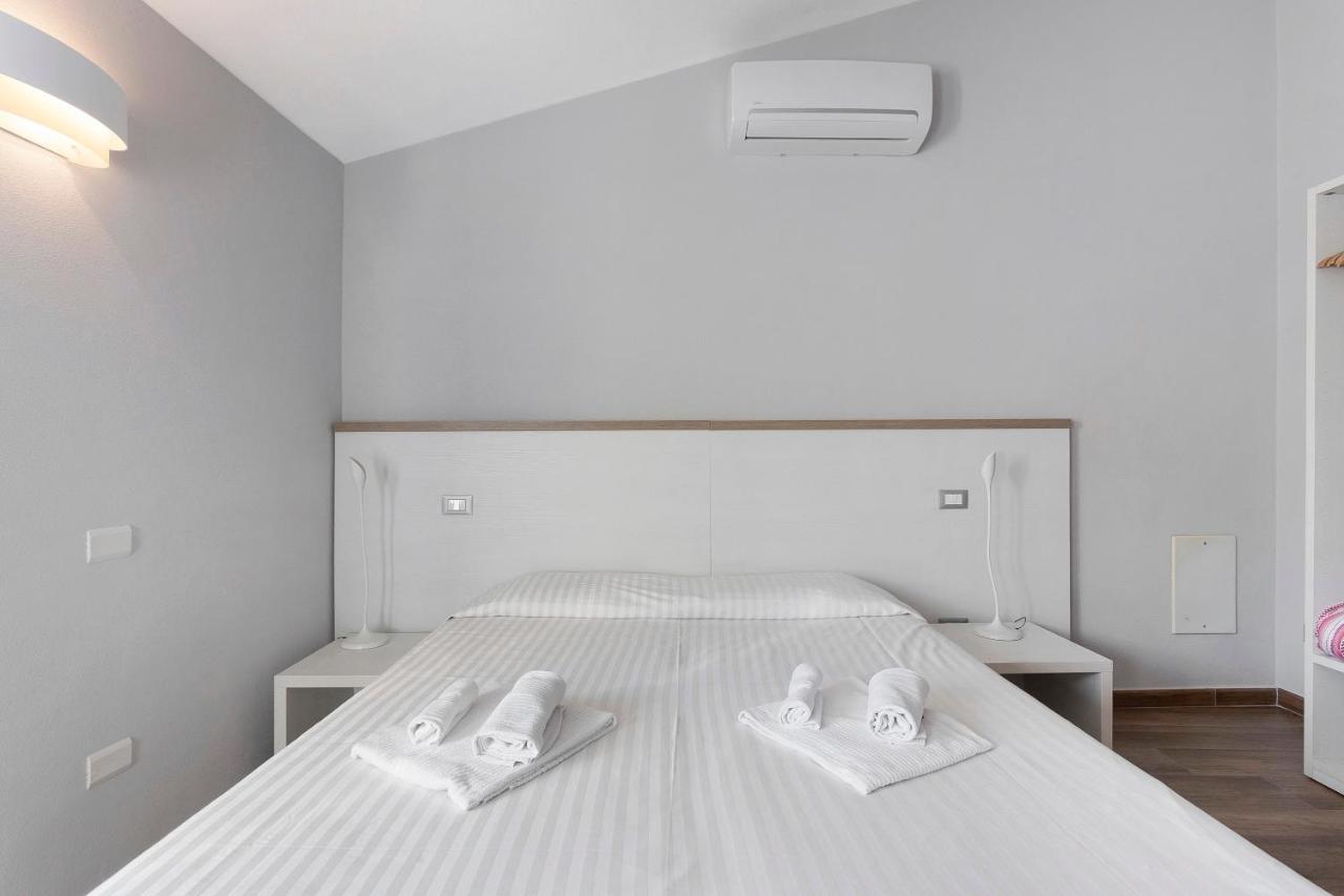 Residenza Del Capitano Apartment Levanto Bagian luar foto